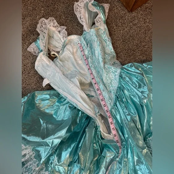 Vintage 80s metallic lamé and lace tiered Bo Peep prom dress, size 8 - Picture 12 of 13